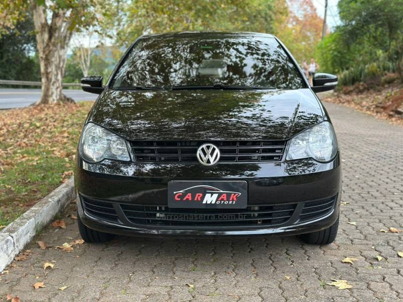 VOLKSWAGEN - POLO - 2012/2013 - Preta - R$ 43.900,00