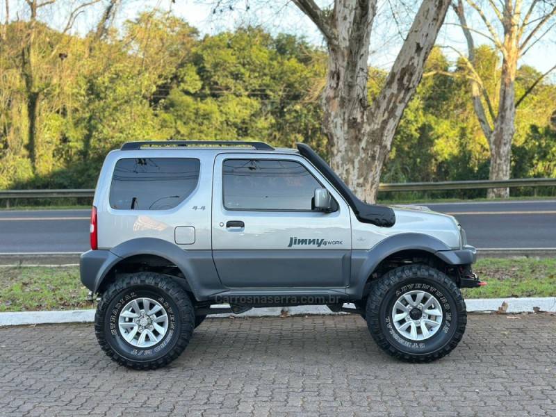 SUZUKI - JIMNY - 2018/2018 - Prata - R$ 99.900,00