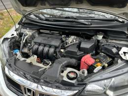 HONDA - FIT - 2015/2015 - Branca - R$ 69.900,00