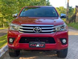 TOYOTA - HILUX - 2017/2016 - Vermelha - R$ 192.900,00