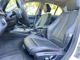 BMW - 320I - 2016/2017 - Branca - R$ 125.900,00