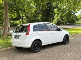 FORD - FIESTA - 2012/2013 - Branca - R$ 34.900,00