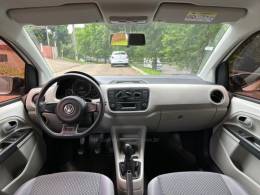 VOLKSWAGEN - UP - 2016/2017 - Branca - R$ 56.900,00