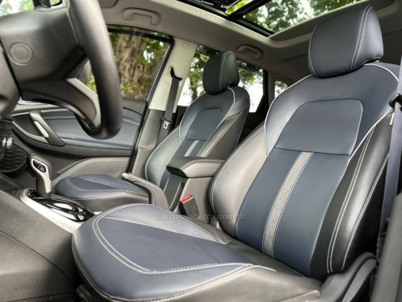 CHEVROLET - TRACKER - 2023/2024 - Prata - R$ 127.900,00