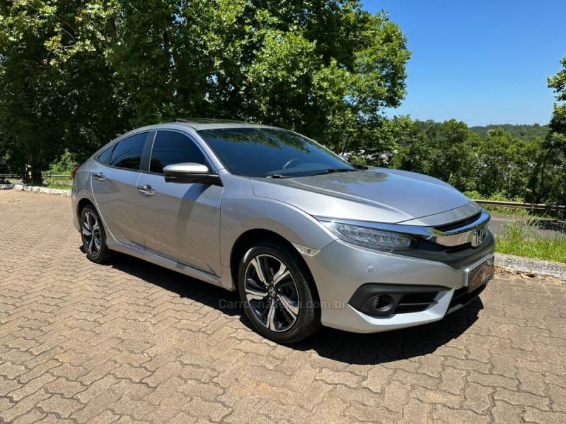 HONDA - CIVIC - 2017/2018 - Cinza - R$ 129.900,00