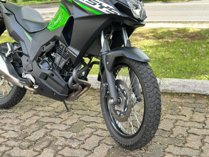 KAWASAKI - VERSYS 300 - 2024/2024 - Verde - R$ 36.900,00