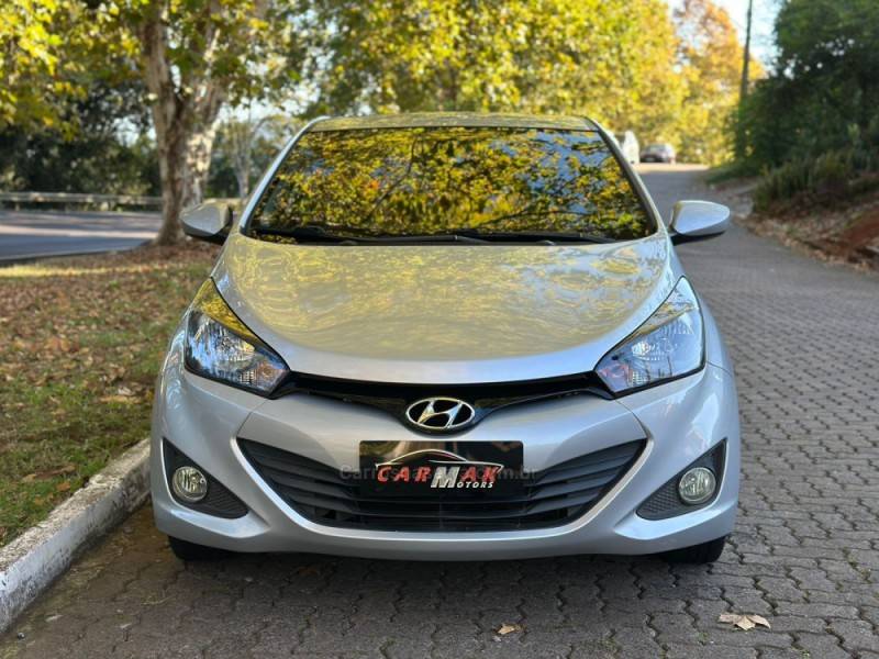 HYUNDAI - HB20S - 2014/2014 - Prata - R$ 57.900,00