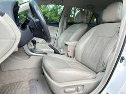 TOYOTA - COROLLA - 2012/2013 - Branca - R$ 75.900,00