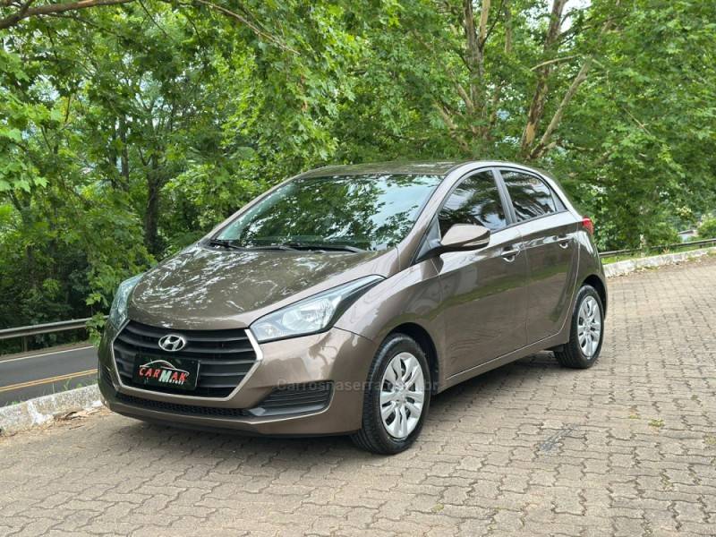 HYUNDAI - HB20 - 2015/2016 - Marrom - R$ 49.900,00