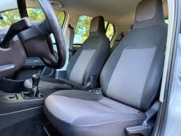 VOLKSWAGEN - UP - 2018/2018 - Prata - R$ 62.900,00