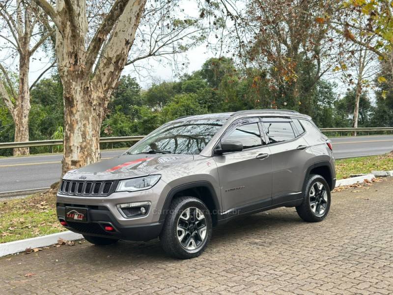 JEEP - COMPASS - 2017/2017 - Cinza - R$ 104.900,00
