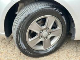 KIA MOTORS - CERATO - 2010/2011 - Prata - R$ 49.900,00