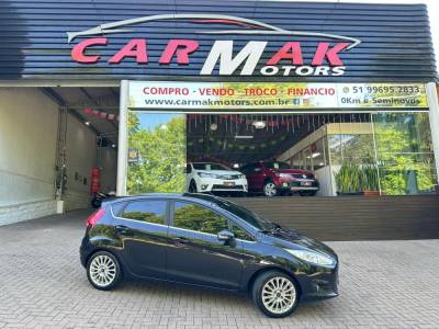FORD - FIESTA - 2016/2017 - Preta - R$ 58.900,00