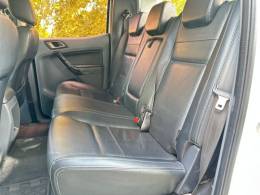 FORD - RANGER - 2016/2017 - Branca - R$ 142.900,00