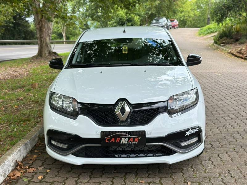 RENAULT - SANDERO - 2015/2016 - Branca - R$ 61.900,00