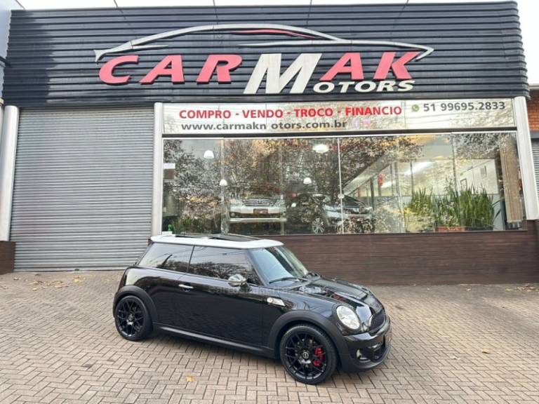 MINI - COOPER - 2013/2013 - Preta - R$ 75.900,00