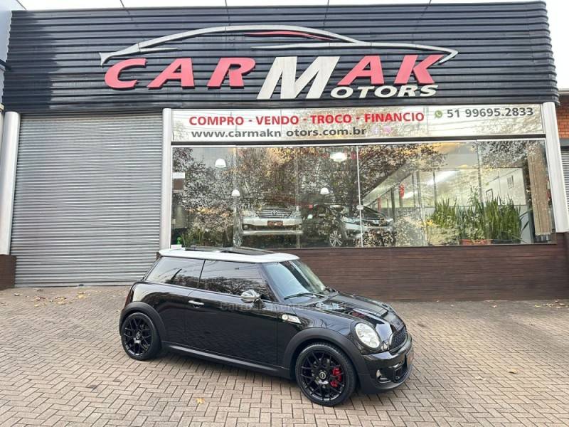 MINI - COOPER - 2013/2013 - Preta - R$ 75.900,00