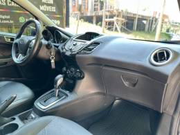 FORD - FIESTA - 2016/2017 - Preta - R$ 59.900,00