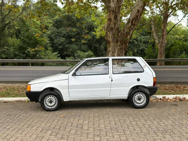 FIAT - UNO - 1991/1991 - Branca - R$ 18.900,00