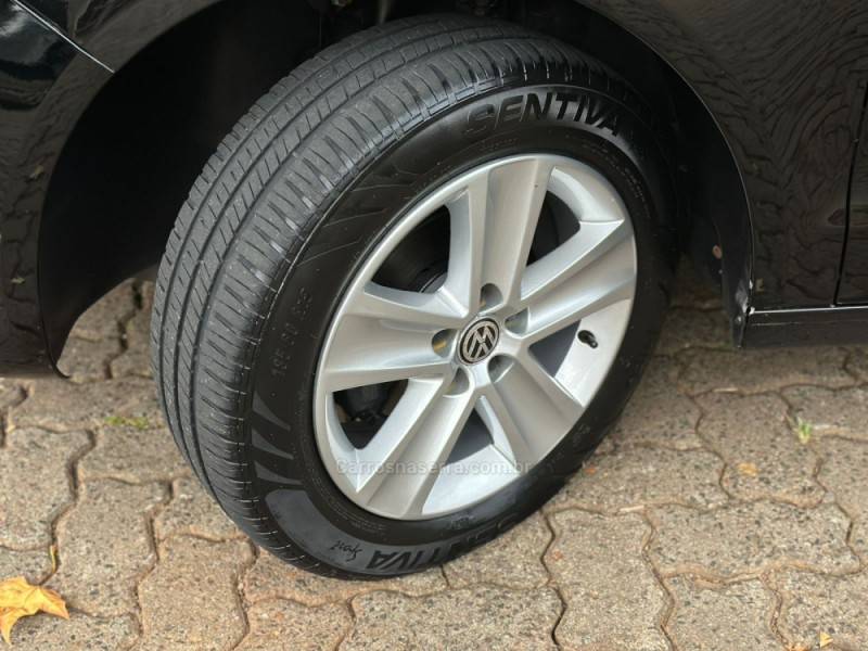 VOLKSWAGEN - POLO - 2012/2013 - Preta - R$ 43.900,00