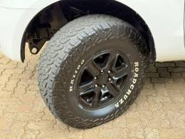 FORD - RANGER - 2012/2013 - Branca - R$ 110.900,00