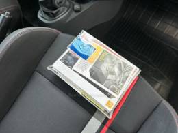 RENAULT - SANDERO - 2015/2016 - Branca - R$ 61.900,00