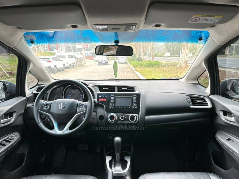 HONDA - FIT - 2015/2015 - Cinza - R$ 69.900,00