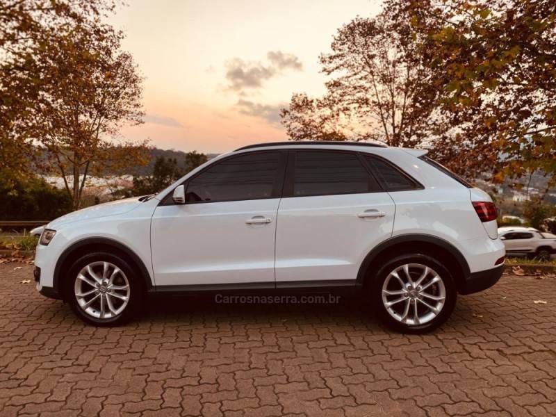 AUDI - Q3 - 2013/2014 - Branca - R$ 98.900,00