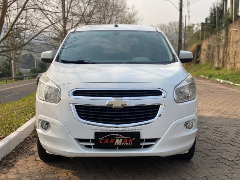 CHEVROLET - SPIN - 2013/2013 - Branca - R$ 44.900,00