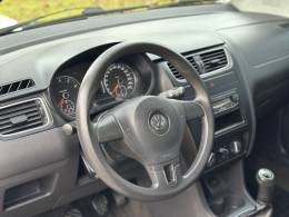 VOLKSWAGEN - FOX - 2010/2011 - Branca - R$ 38.900,00
