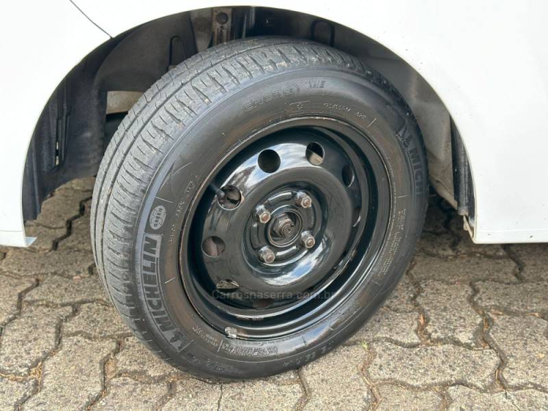 FORD - FIESTA - 2012/2013 - Branca - R$ 34.900,00