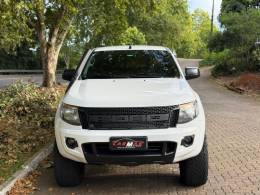 FORD - RANGER - 2012/2013 - Branca - R$ 110.900,00
