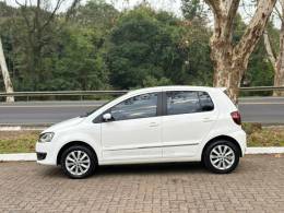 VOLKSWAGEN - FOX - 2010/2011 - Branca - R$ 38.900,00