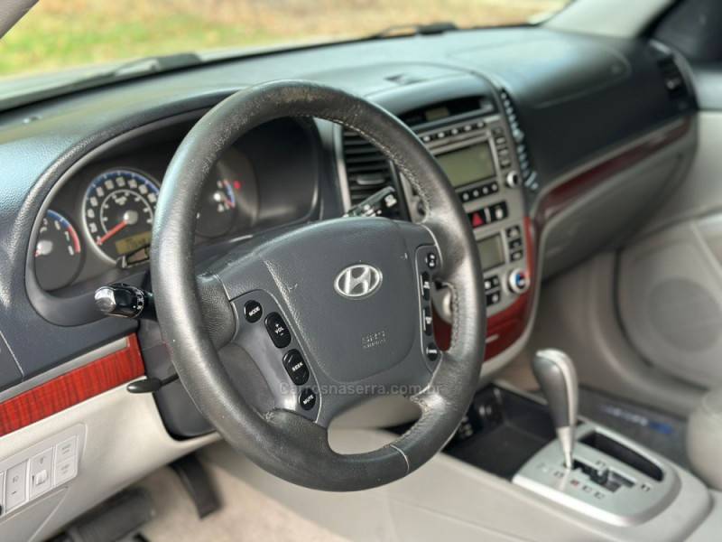 HYUNDAI - SANTA FÉ - 2010/2010 - Prata - R$ 49.900,00