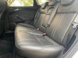 FORD - FOCUS - 2014/2015 - Branca - R$ 59.900,00