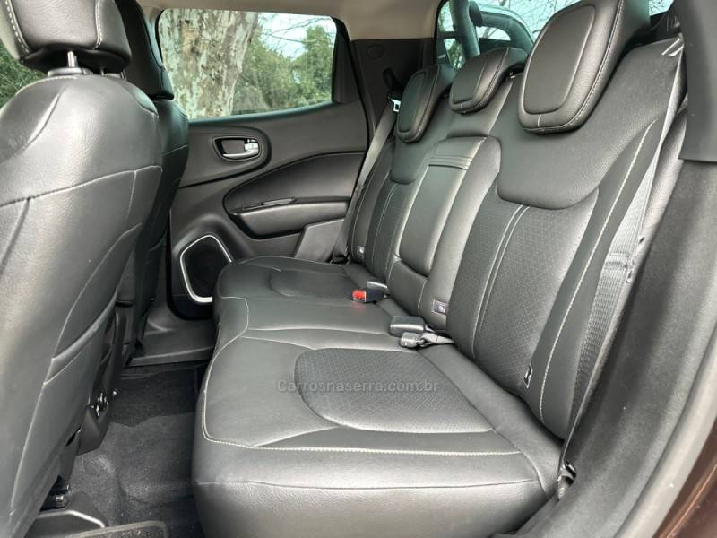 FIAT - TORO - 2021/2022 - Marrom - R$ 125.900,00