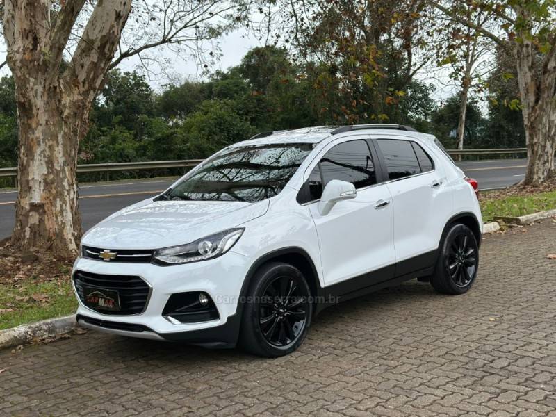 CHEVROLET - TRACKER - 2018/2019 - Branca - R$ 95.900,00