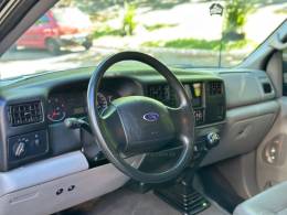 FORD - F-250 - 2010/2010 - Prata - R$ 169.900,00